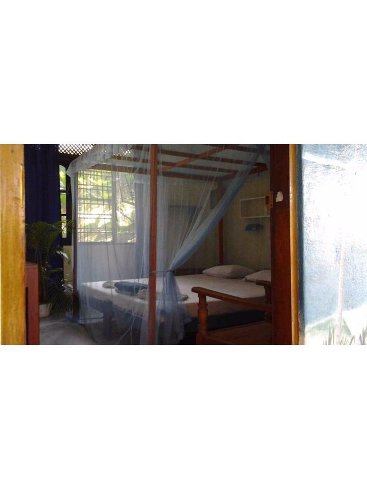 Hotel Happy Tuna Hikkaduwa Exterior photo